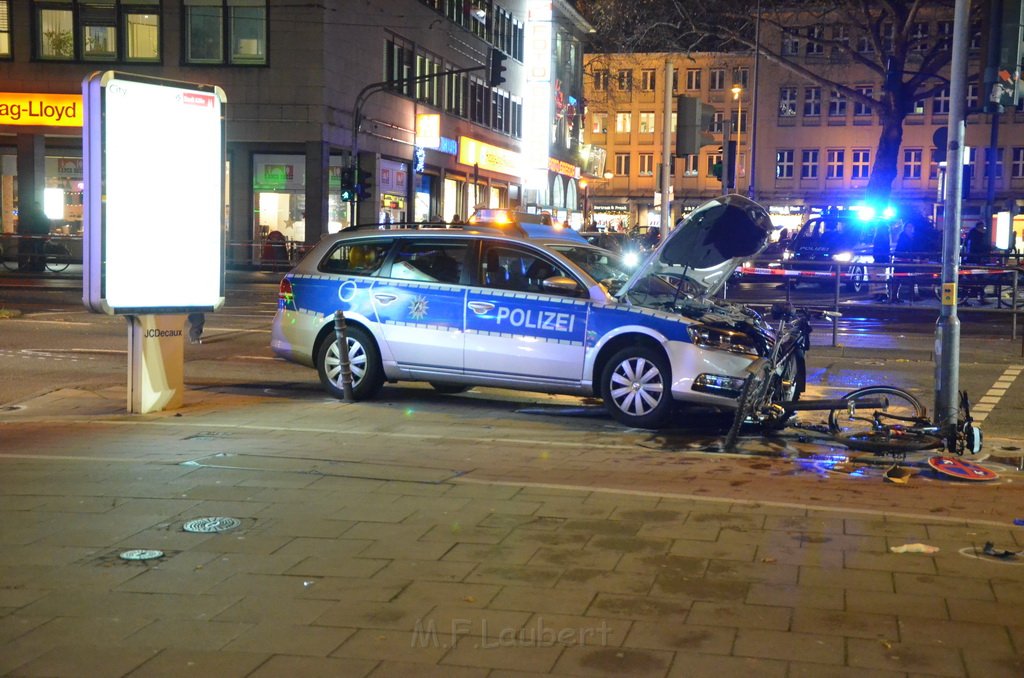 VU Pol Pkw Koeln Mitte Hahnenstr Im Laach P044.JPG